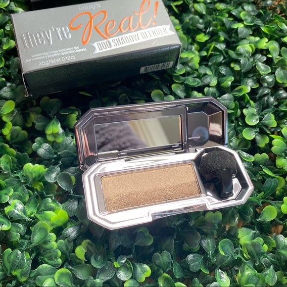 Prestige Makeup Medley Retail $187 - Picture 10 of 16